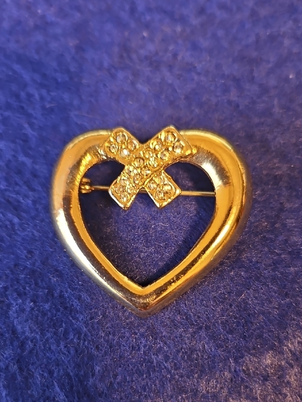 Vintage Brooche Heart With X Of Rhinestones Goldtone VGUC 80s-90s